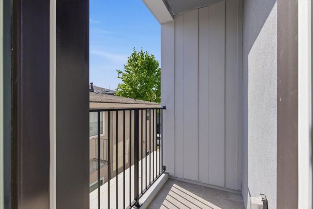 1433 Floribunda Avenue 3, Burlingame, CA 94010
