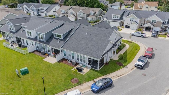 4639 Longleaf PL, Chesapeake, VA 23321