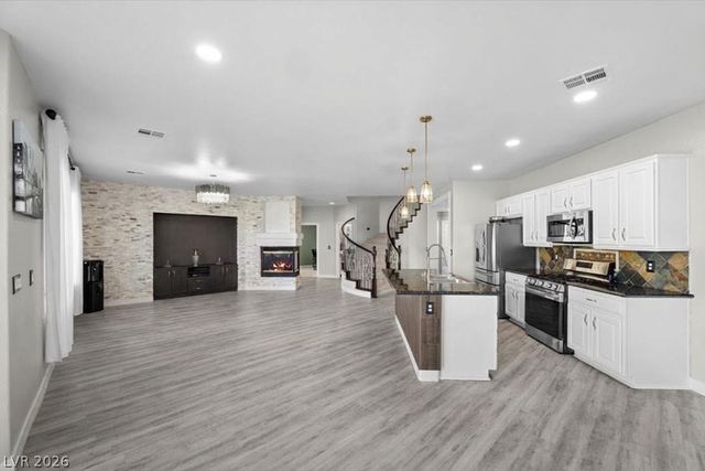 4104 Cathedral Falls Avenue, North Las Vegas, NV 89085