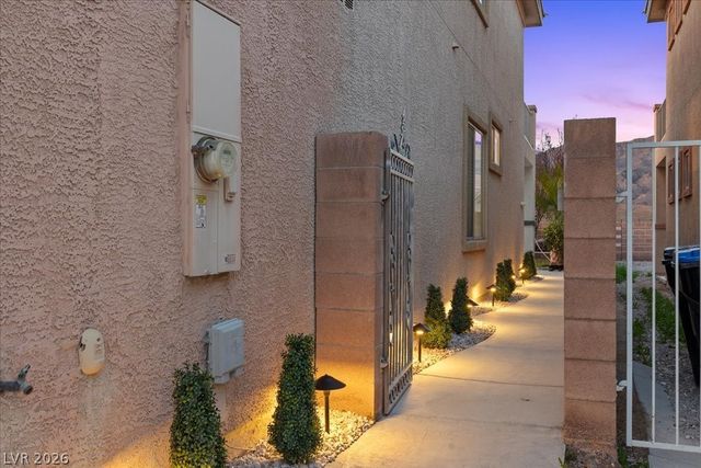 4104 Cathedral Falls Avenue, North Las Vegas, NV 89085