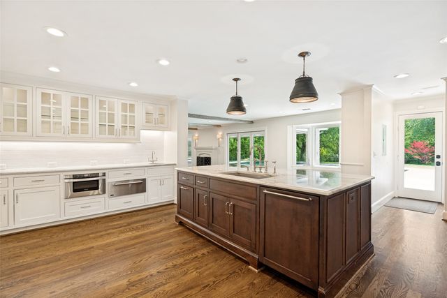 6544 Valleybrook Drive, Dallas, TX 75254