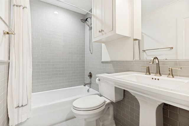 6544 Valleybrook Drive, Dallas, TX 75254