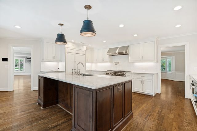 6544 Valleybrook Drive, Dallas, TX 75254