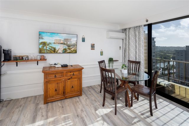 440 Olohana Street 1703, Honolulu, HI 96815