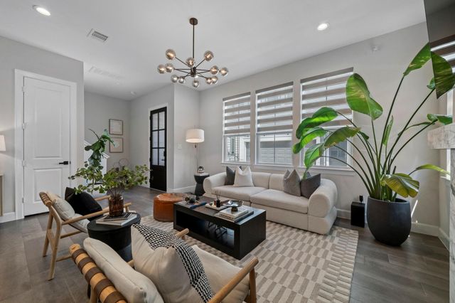 9555 Neuens Road A, Houston, TX 77080