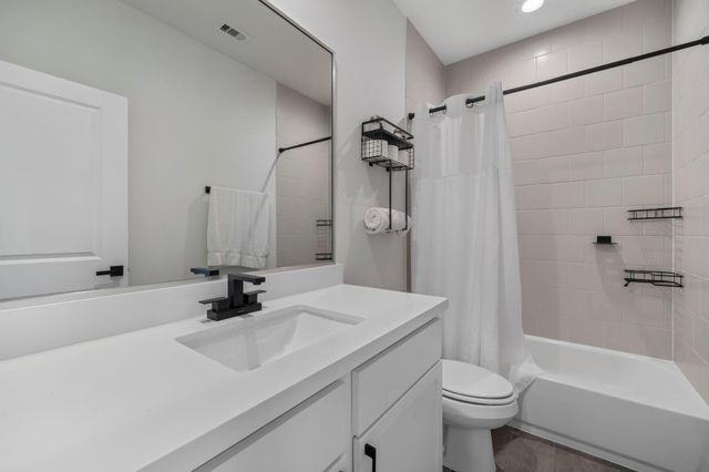 9555 Neuens Road A, Houston, TX 77080