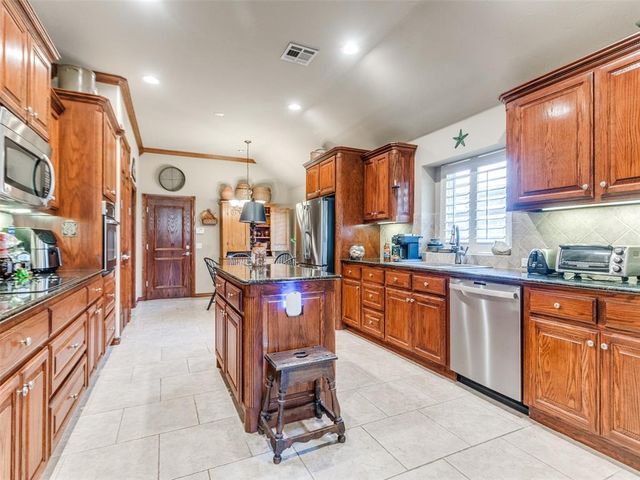 4124 Eden Court, Norman, OK 73072