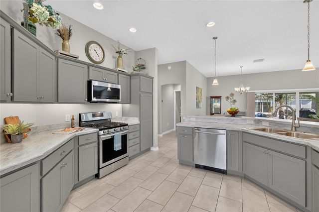 5825 FLINT LOOP, The Villages, FL 32163