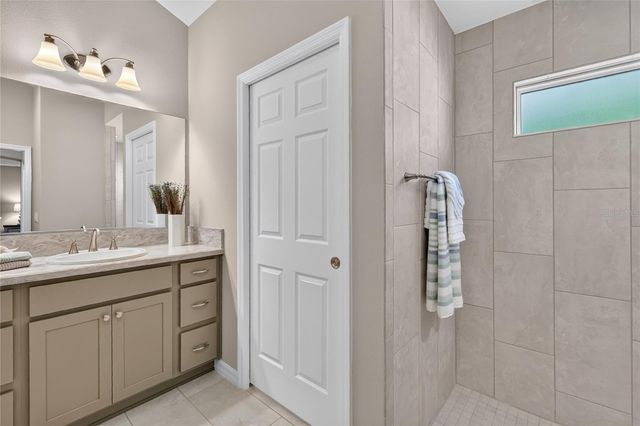 5825 FLINT LOOP, The Villages, FL 32163