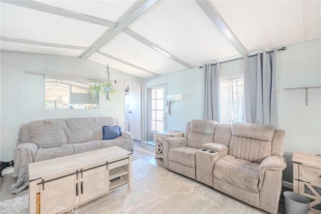 675 W Oakland Avenue G-4, Hemet, CA 92543