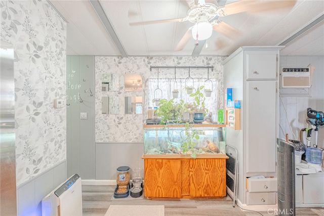 675 W Oakland Avenue G-4, Hemet, CA 92543