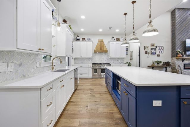 12052 SE 101ST COURT ROAD, Belleview, FL 34420