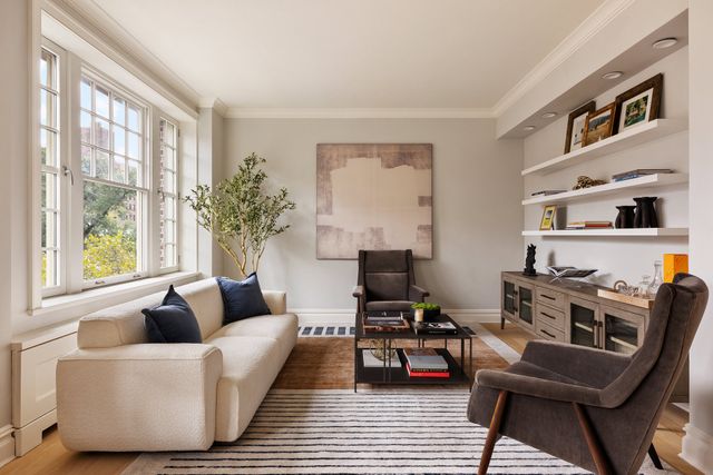 31 W 11th St Apt 4A, New York City, NY 10011