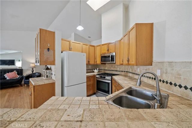 4062 Lexington, Palmdale, CA 93552