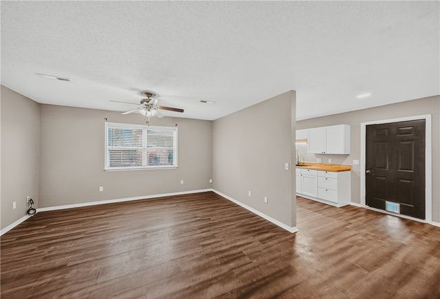 806 SW Tater Black Road, Bentonville, AR 72712