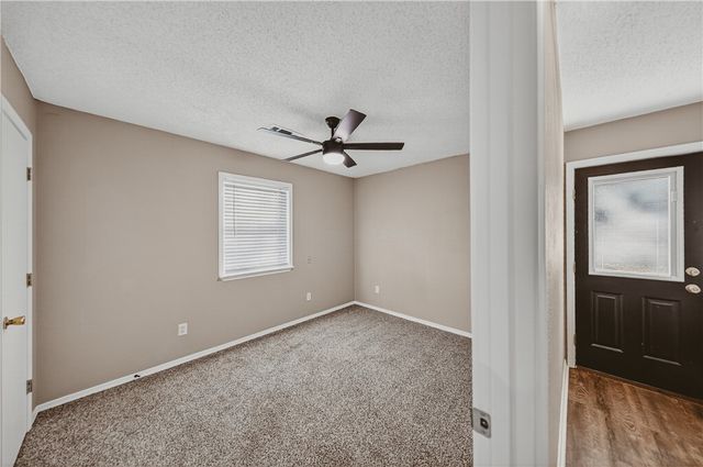 806 SW Tater Black Road, Bentonville, AR 72712