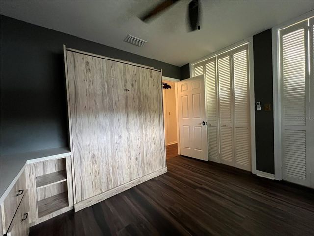 520 S RIVERHILLS DRIVE, Temple Terrace, FL 33617