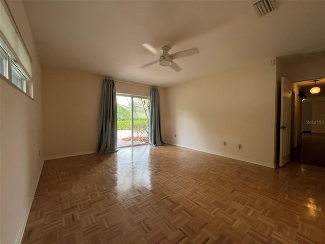 520 S RIVERHILLS DRIVE, Temple Terrace, FL 33617