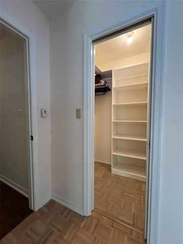 520 S RIVERHILLS DRIVE, Temple Terrace, FL 33617