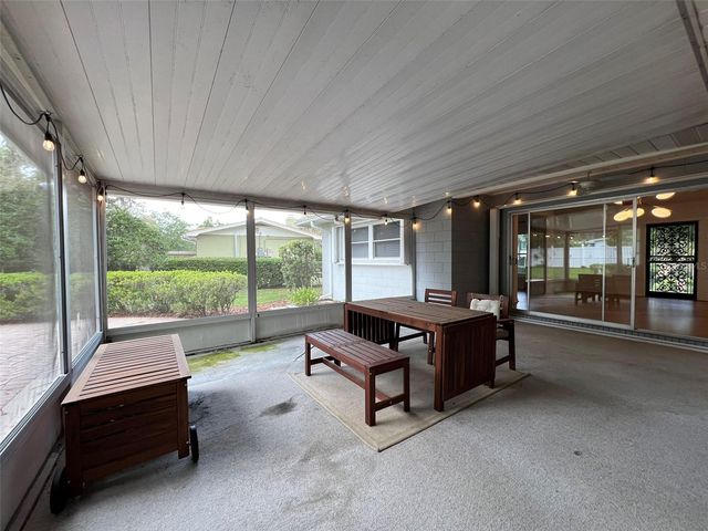 520 S RIVERHILLS DRIVE, Temple Terrace, FL 33617