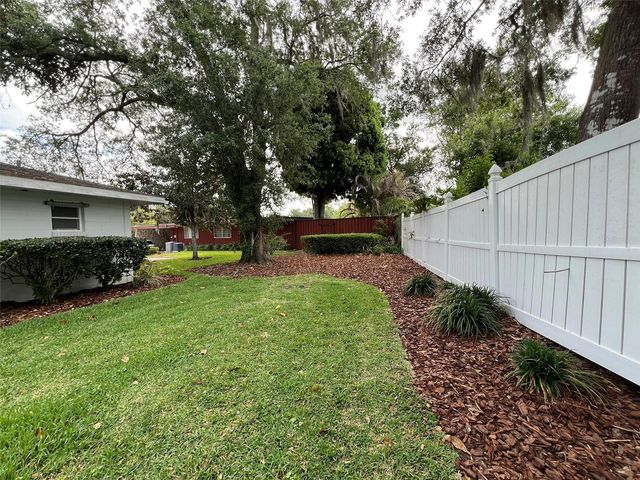 520 S RIVERHILLS DRIVE, Temple Terrace, FL 33617