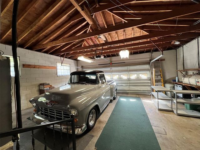 520 S RIVERHILLS DRIVE, Temple Terrace, FL 33617