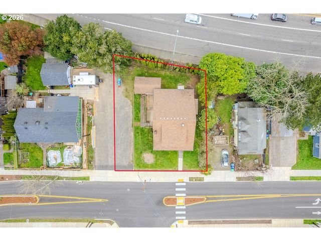 3105 Se WASHINGTON St, Milwaukie, OR 97222