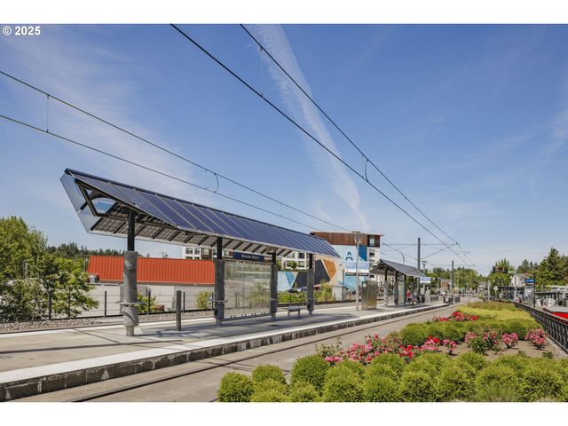 3105 Se WASHINGTON St, Milwaukie, OR 97222