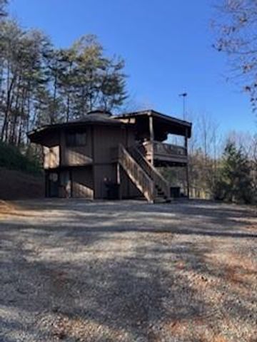 174 Chestnut Ridge Road, Blue Ridge, GA 30153