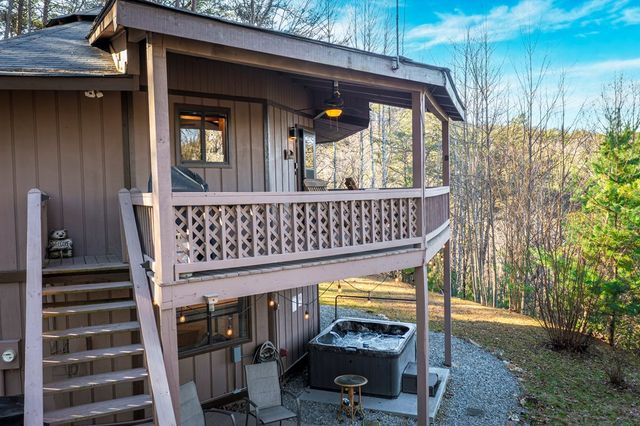 174 Chestnut Ridge Road, Blue Ridge, GA 30153