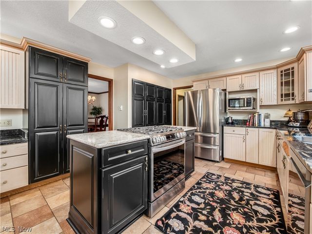 905 Center Court, Zanesville, OH 43701