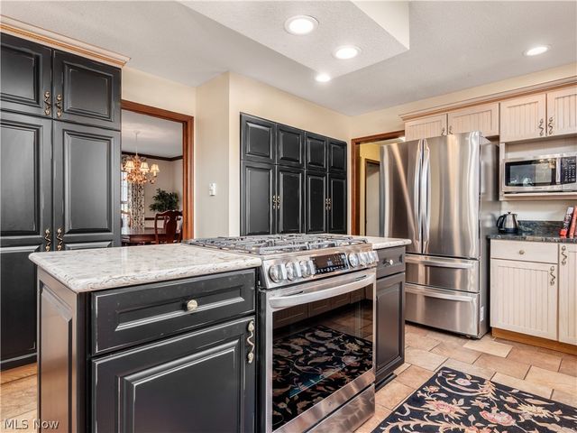 905 Center Court, Zanesville, OH 43701