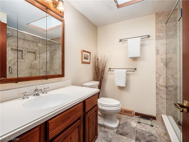 905 Center Court, Zanesville, OH 43701