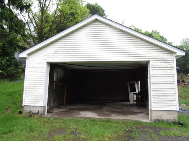 241 Weber Rd, Aleppo, PA 15143
