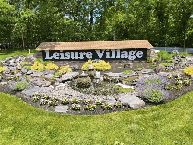 158 Falmouth Court A, Ridge, NY 11961