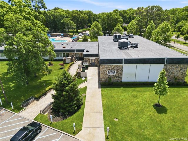 158 Falmouth Court A, Ridge, NY 11961