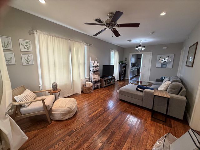 307 E 28th Street, Houston, TX 77008