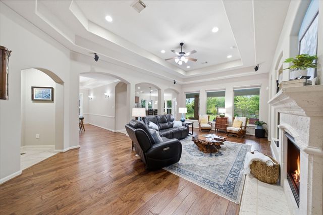 3915 Kinnerton Street, Pearland, TX 77584
