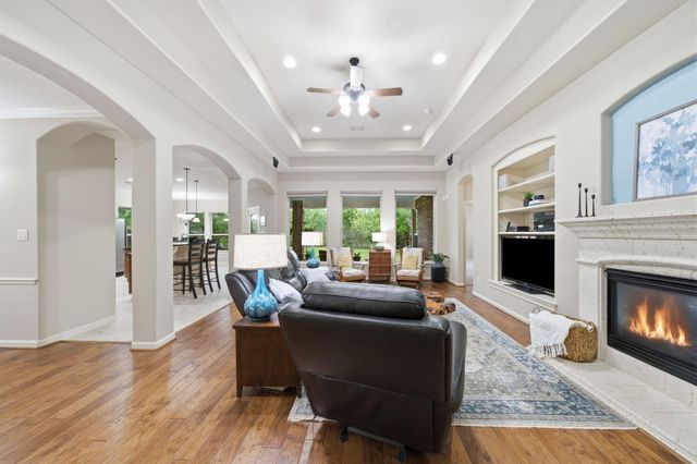 3915 Kinnerton Street, Pearland, TX 77584