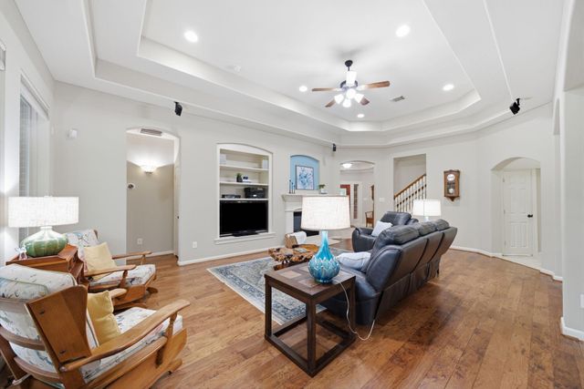 3915 Kinnerton Street, Pearland, TX 77584