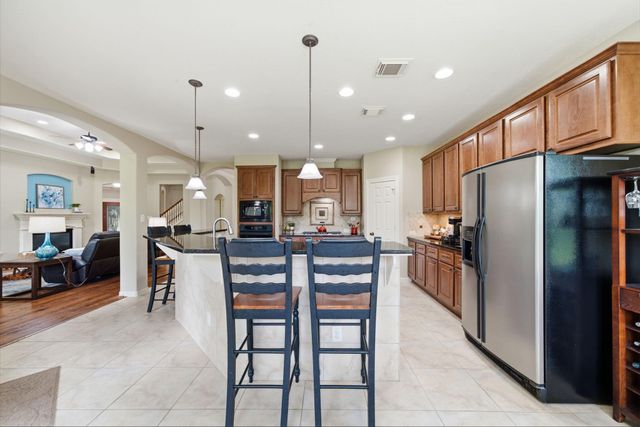 3915 Kinnerton Street, Pearland, TX 77584