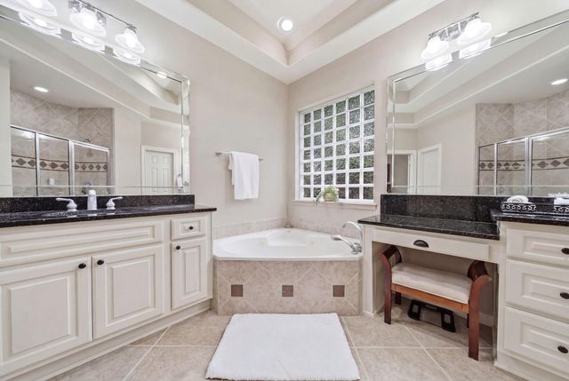 3915 Kinnerton Street, Pearland, TX 77584