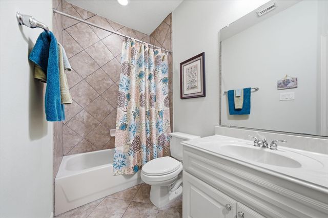 3915 Kinnerton Street, Pearland, TX 77584