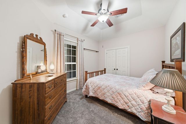3915 Kinnerton Street, Pearland, TX 77584