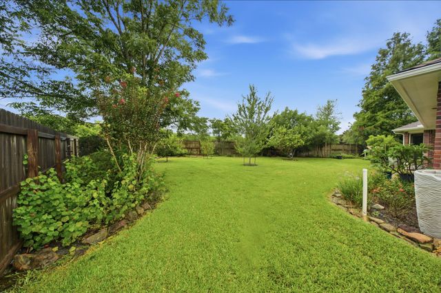 3915 Kinnerton Street, Pearland, TX 77584
