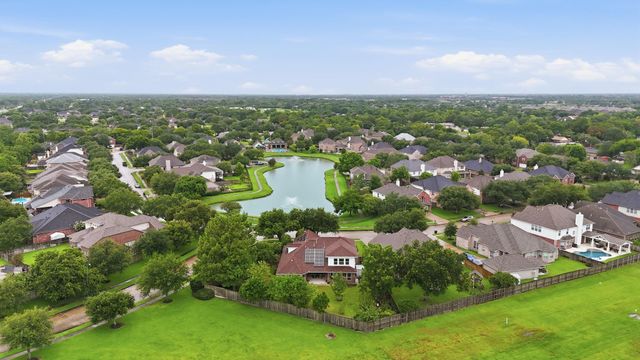 3915 Kinnerton Street, Pearland, TX 77584
