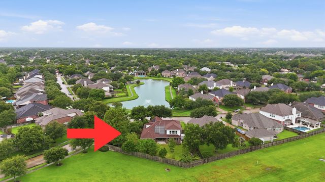 3915 Kinnerton Street, Pearland, TX 77584