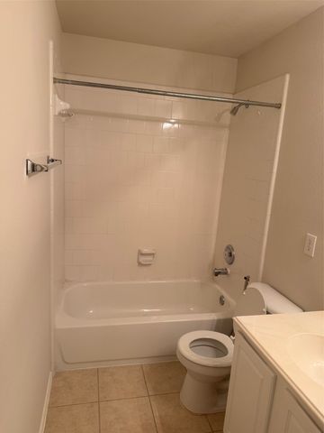 2004 Golden Oak Drive, Bedford, TX 76021