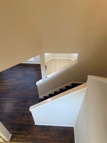 2004 Golden Oak Drive, Bedford, TX 76021