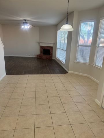 2004 Golden Oak Drive, Bedford, TX 76021